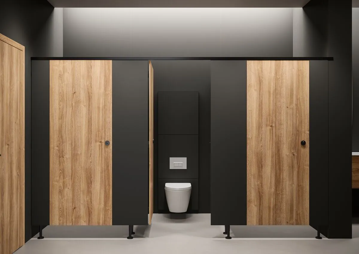 Cabines de sanitaires en stratifié noir et chêne avec WC suspendu